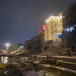 Sita Palace On Heritage Ghats Of Benaras Варанаси