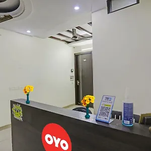 https://oyo-flagship-70061-shiva-guest-house.top-gurgaonhotels.com